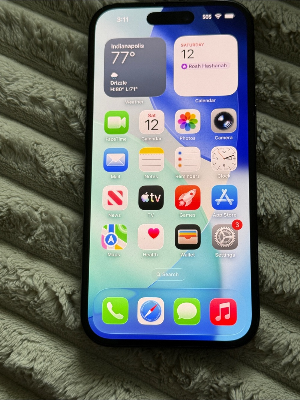 Apple iPhone 16 Unlocked